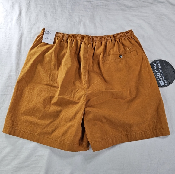 Nike Life Camp Shorts Monarch Orange FN3216 815 Men's Size Large - Picture 5 of 7